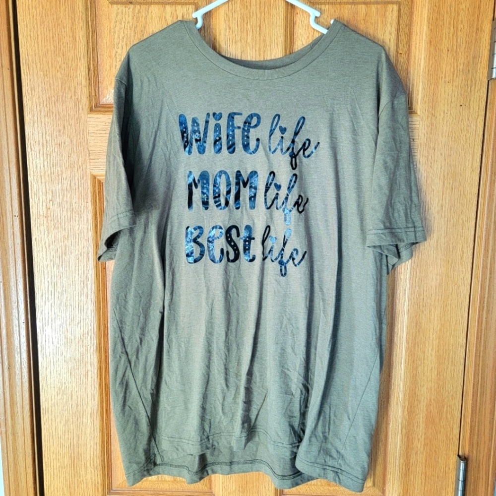 *FLASH SALE* Tshirt